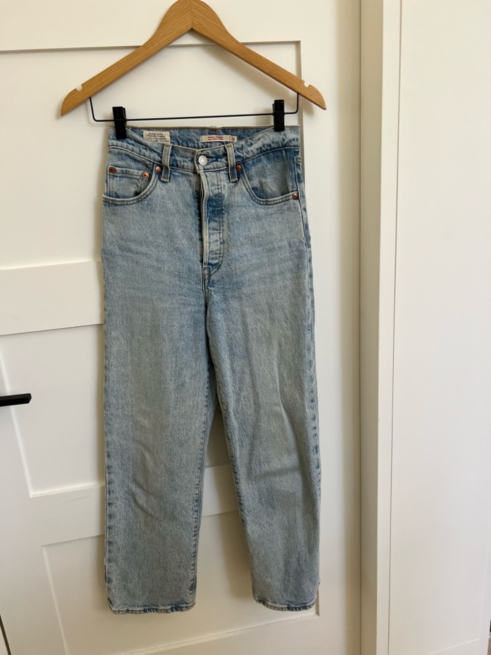 Levi’s Ribcage Straight Jeans - Washed Blue